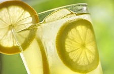 Ilık Su Limon Özellikleri ve Faydaları Nelerdir? Ilık Su Limon Özellikleri ve Faydaları Nelerdir?